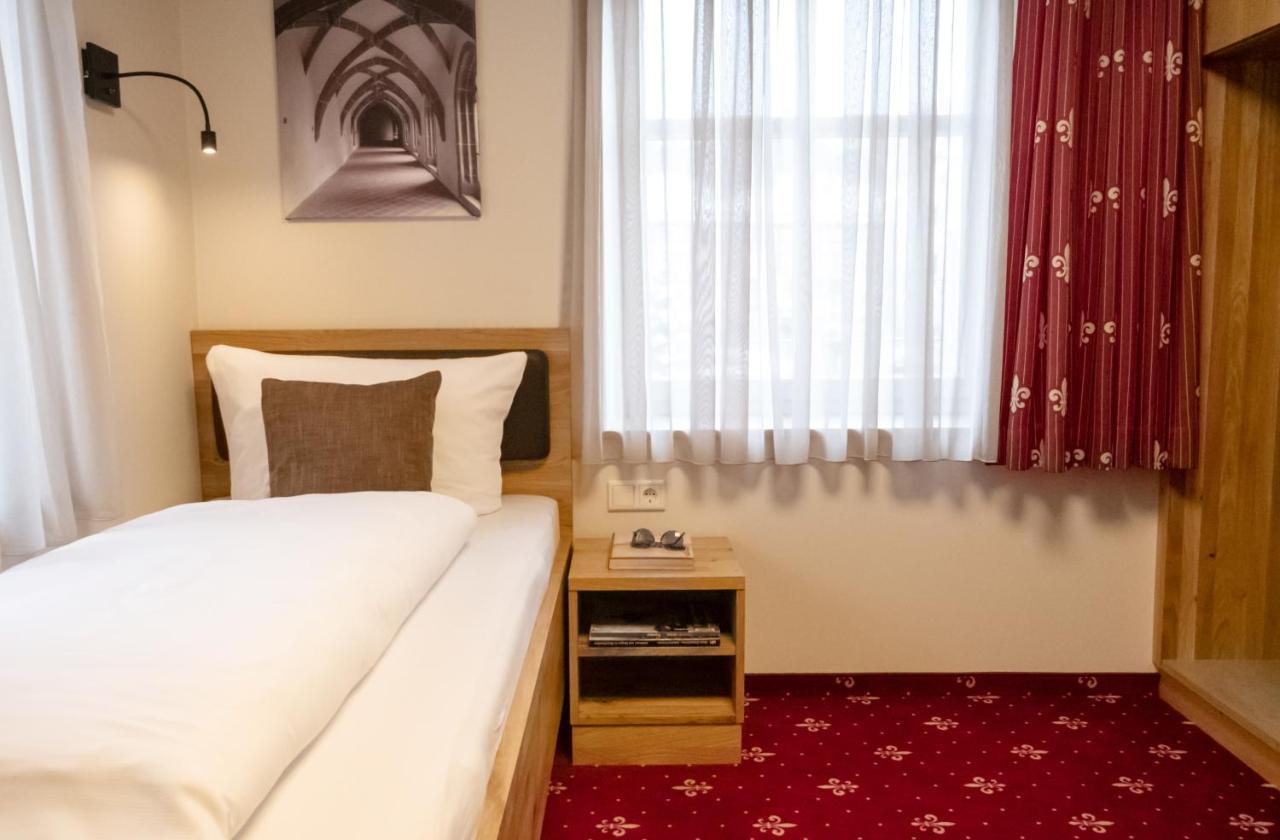 Klostergasthof Heidenheim - Hotel Garni Dış mekan fotoğraf
